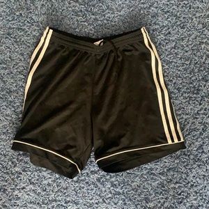 Athletic shorts